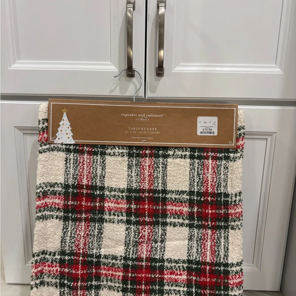 Plaid Red and Green HomeTable Runner NWT